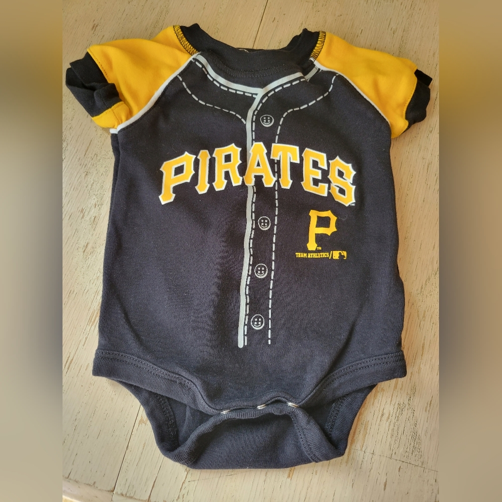 Infant Pirates Baseball Onesie 3-6 month